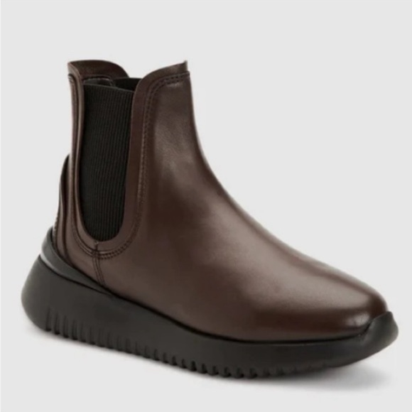 New Aquatalia Christiana Leather Chelsea Boot Extra Light Size 7.5 NEW - Picture 1 of 16